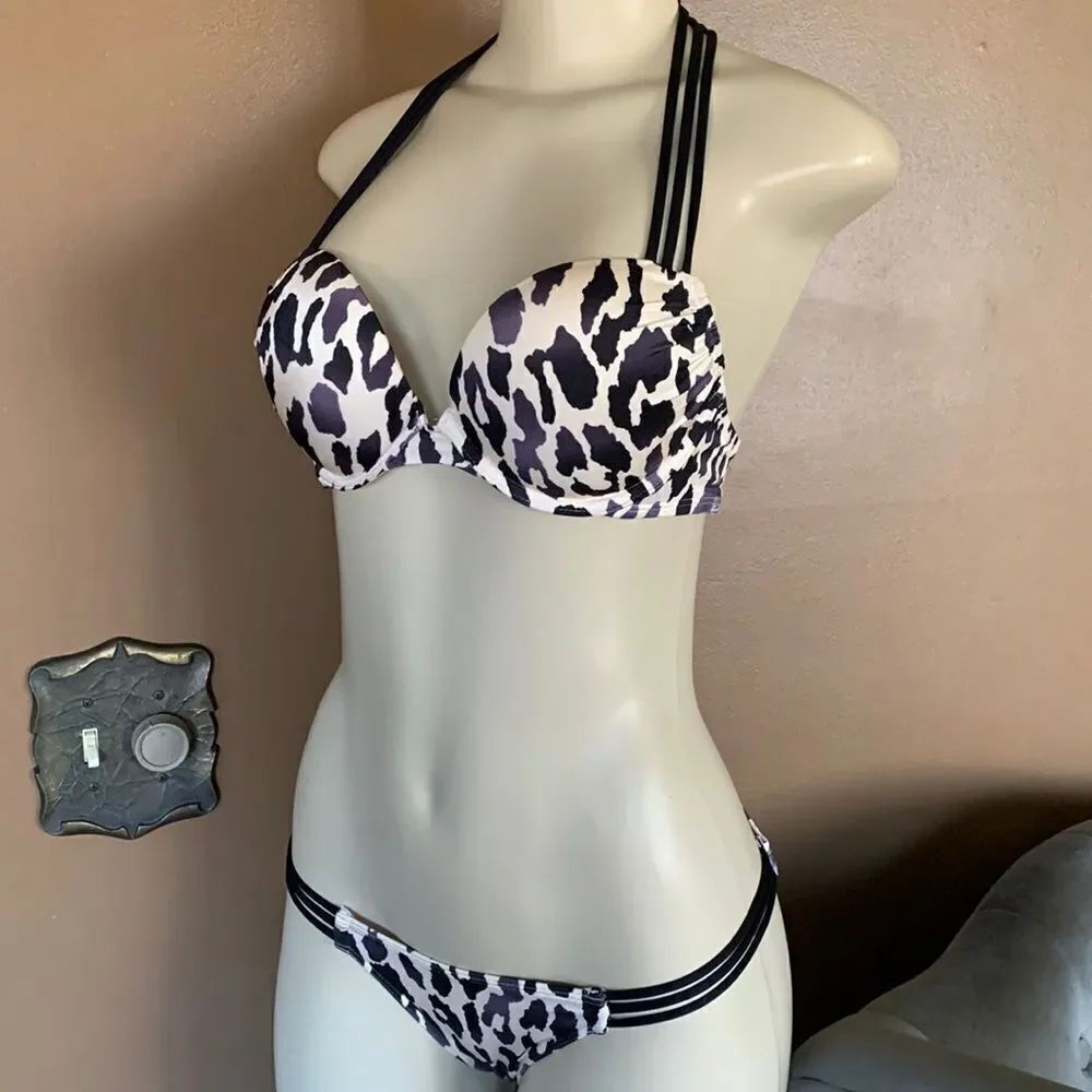 Victoriaโsย Secret Bombshell PushโUp Bra Strappy Bikini Swimsuit SโPrint